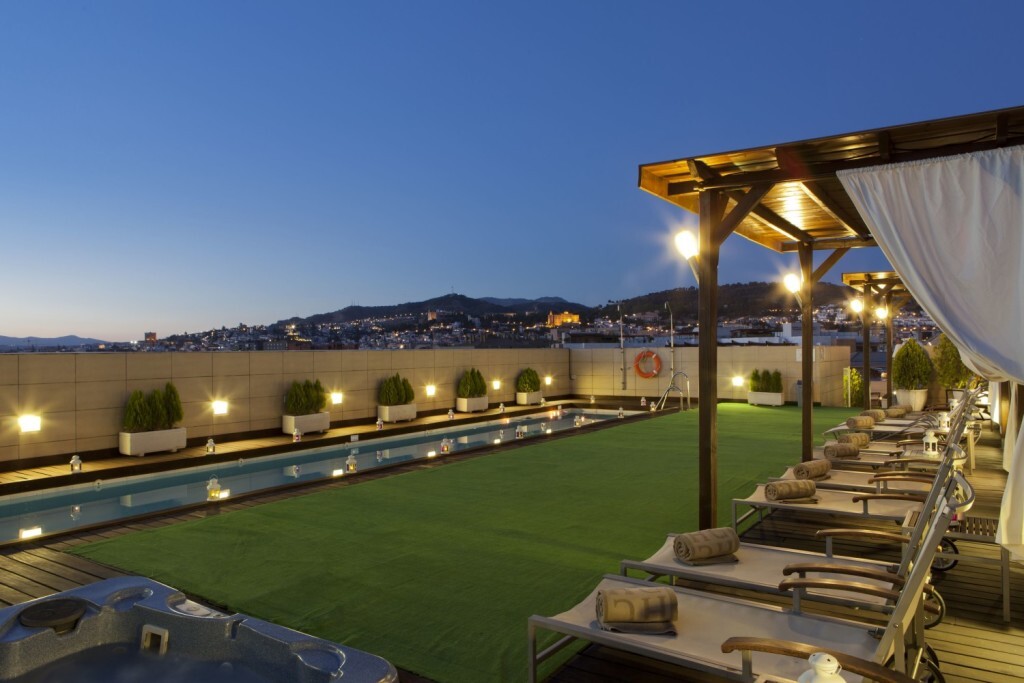 HOTEL ANDALUCIA CENTER - PISCINA NOCHE 1