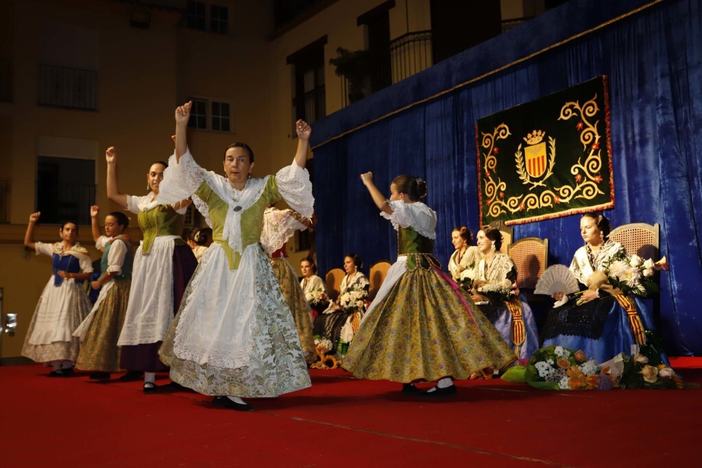 Idoia Bernat, proclamada reina de las fiestas de Vilafamés en un emotivo acto (4)
