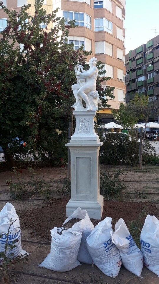 1008 escultures a Patraix 3