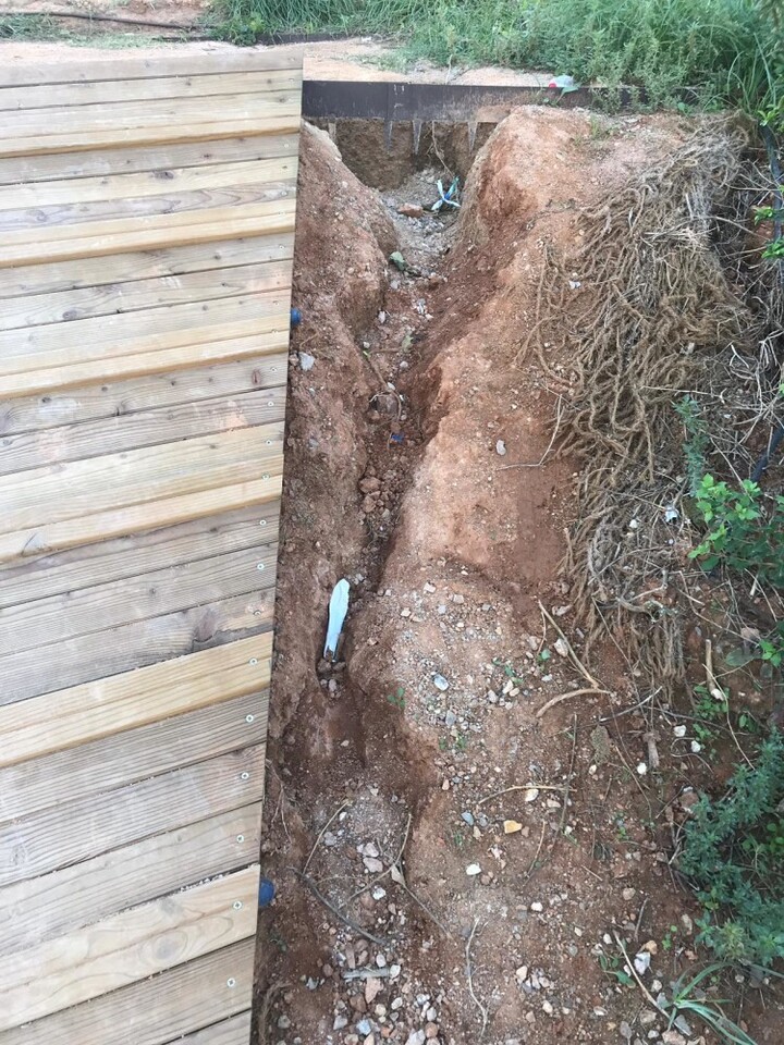 Mal estado Jardin Ermita Orriols 3