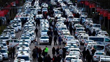 Taxistas madrileños en huelga
