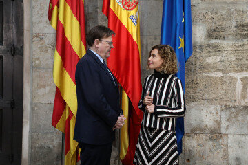 XIMO PUIG_REUNION_MINISTRA_BATET
