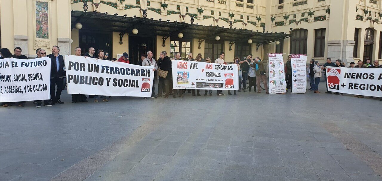 huelga trenes regionales valencia Trens Dignes al Maestra (3)