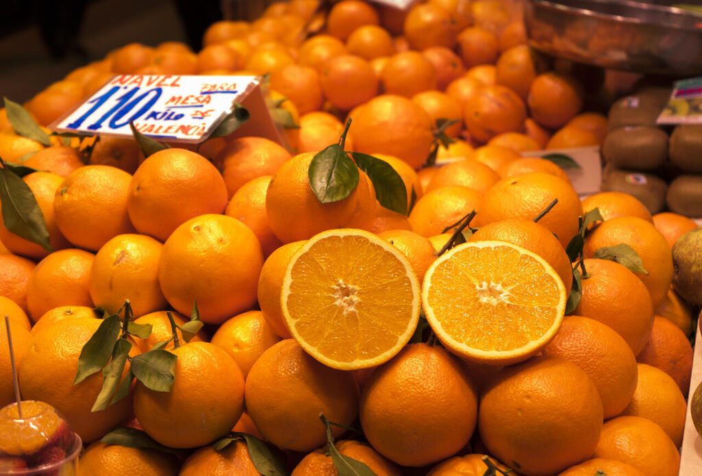 El Mercado Central conmemora hoy la festividad de Santa Dorotea, el Día del Frutero (2)