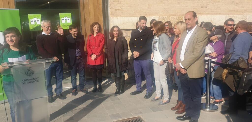 Vicente Montañez en la apertura del Centro Ribes Espacio de la Universidad Popular (2)