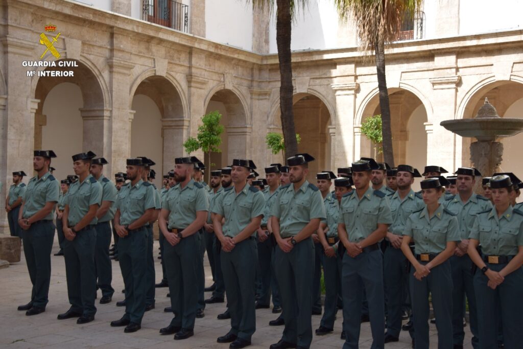 C:\Users\OPC\Desktop\7-JULIO\05-07-2022_ N.P GUARDIAS ALUMNOS\foto_1.JPG