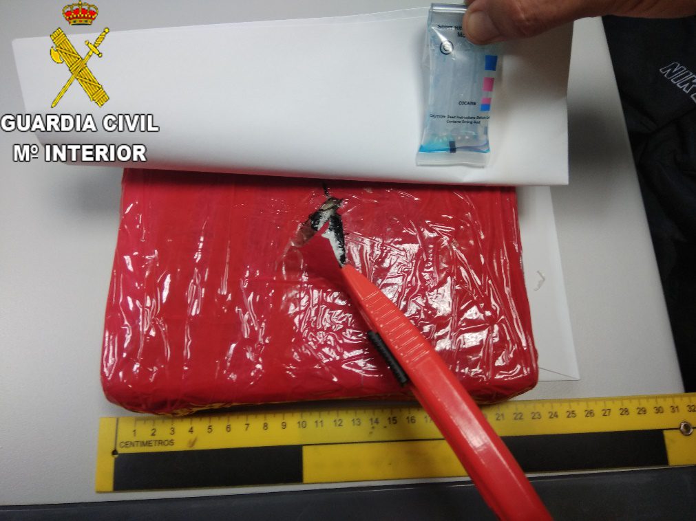 C:\Users\OPC\Desktop\6- NOTAS\BUZÓN\16-08-2022 GC_CARLET_ APREHENSIÓN DROGA OCULTA COCHE\FOTO 1.jpg