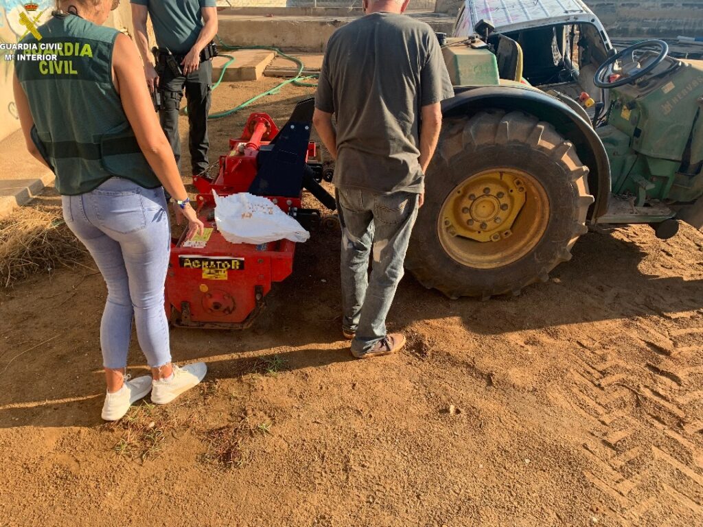 C:\Users\OPC\Desktop\6- NOTAS\Jesús\XX-09-2022 ROCA Paiporta\FOTO 1.jpg