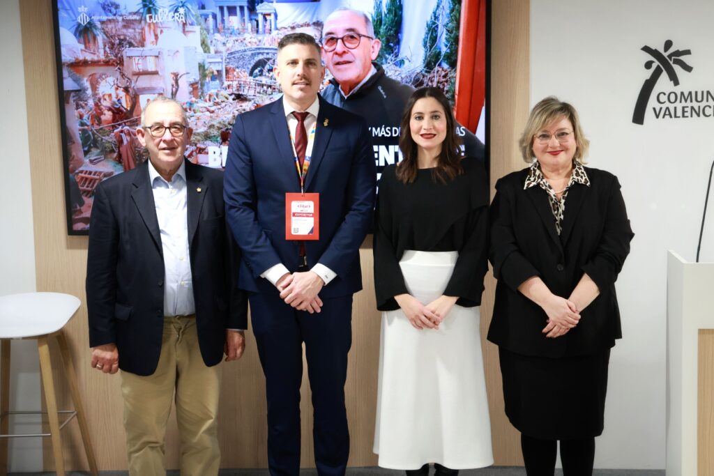 El Belén Monumental de Miguel Ángel Falcó de Cullera será visitable todo el año 1 Belen Monumental 2