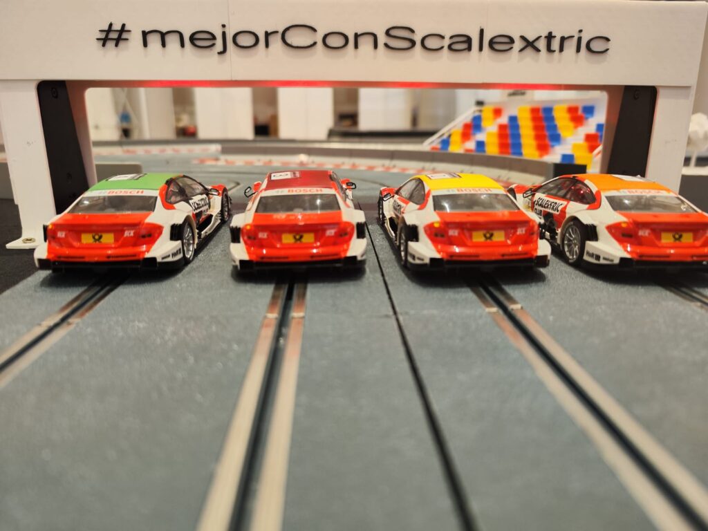 El Ateneo Mercantil amplía hasta el 11 de enero la exposición dedicada a los 60 años de Scalextric 3 Exposicion de Scalextric Ateneo
