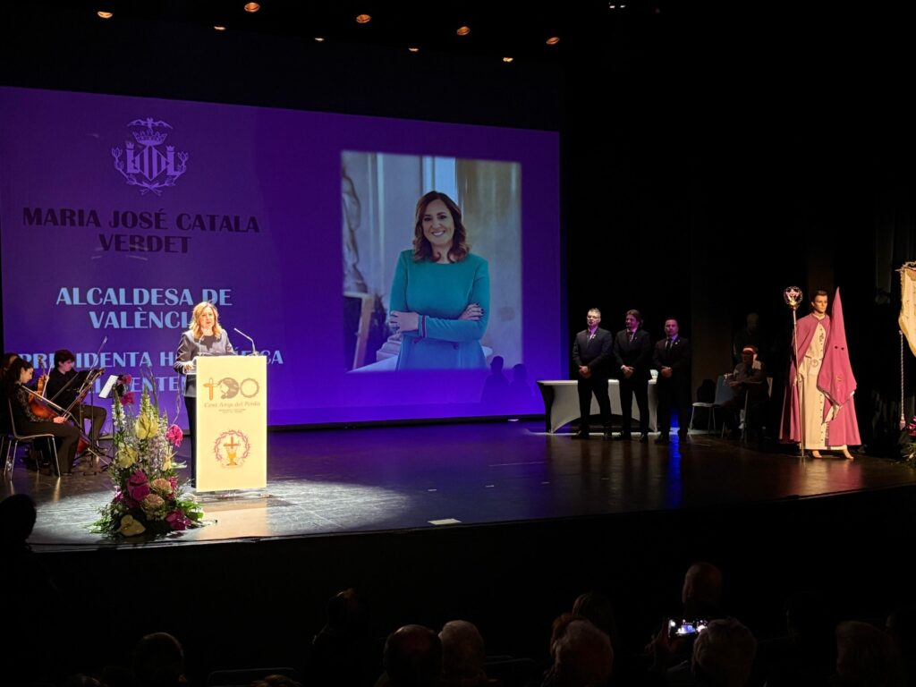 Catala celebra el centenario del Santisimo Cristo del Perdon parte del alma de los Poblats Maritims 2