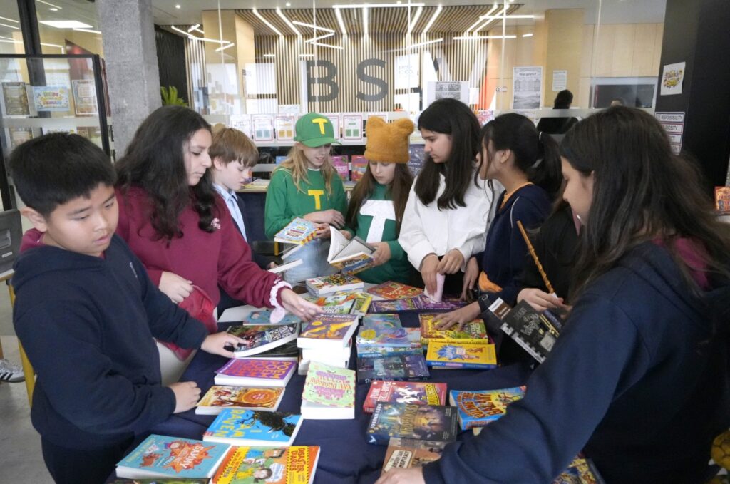 La lectura gana espacio frente a las pantallas en la celebración del World Book Day en Valencia 3 BSV World Book Day4 Mediana