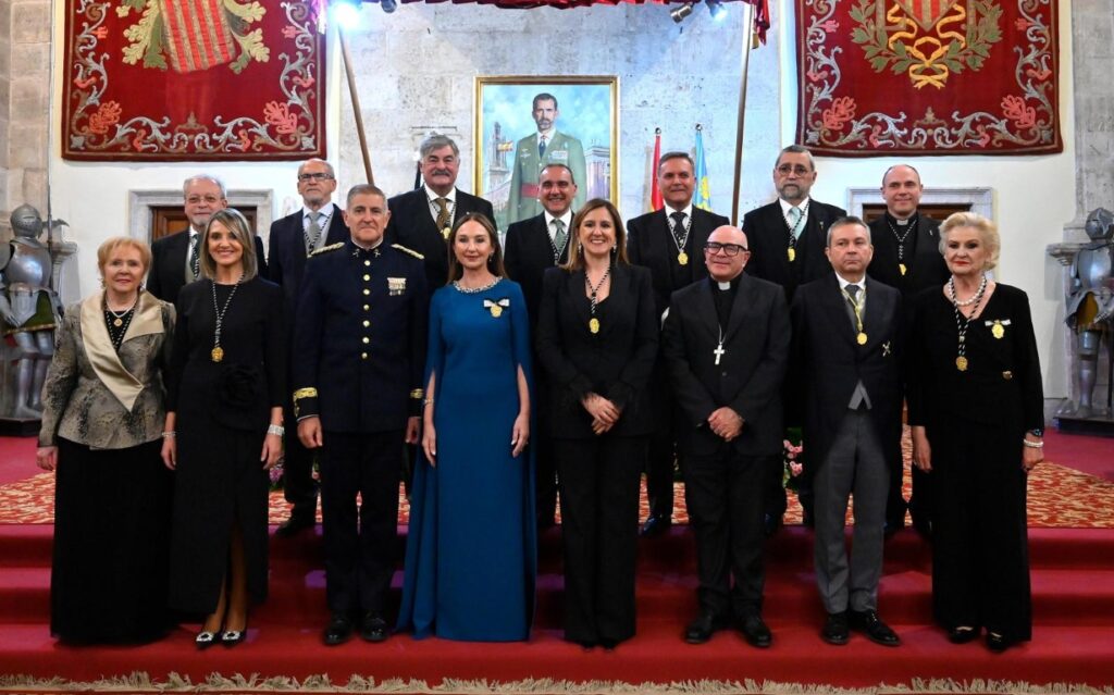 Valencia exalta a su Clavariesa Vicentina Vicenta Evangelina Escudero recibe la Medalla de Oro 2026 7 Mediana
