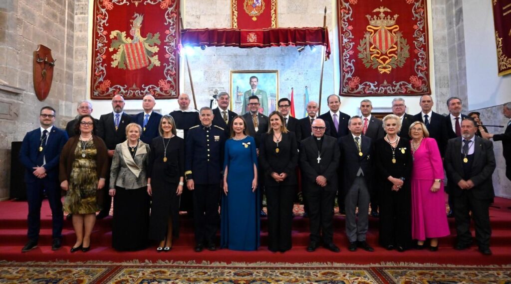Valencia exalta a su Clavariesa Vicentina Vicenta Evangelina Escudero recibe la Medalla de Oro 2026 8 Mediana