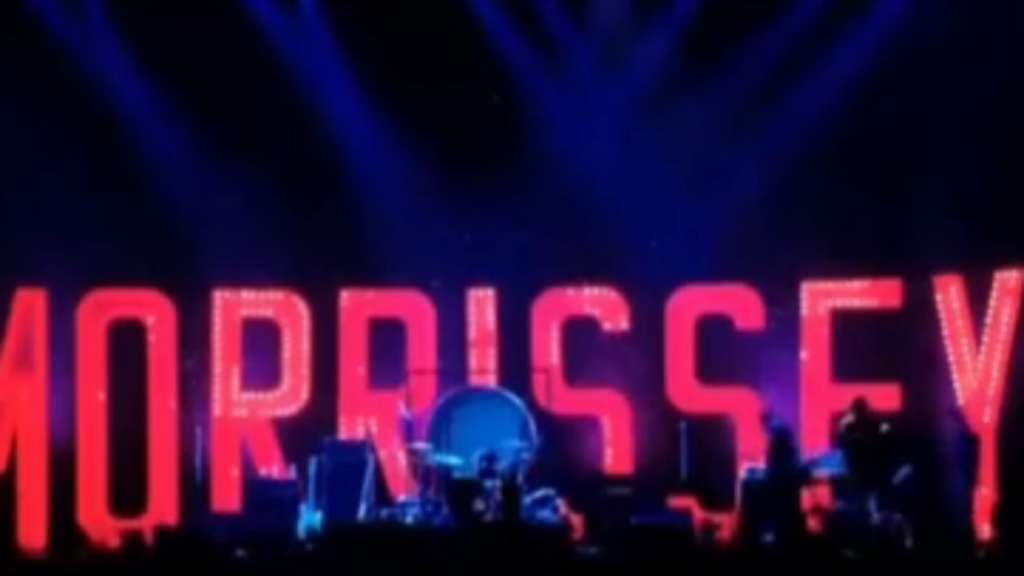 Morrissey planta Valencia a última hora: cancela su debut en la ciudad por el ruido fallero y se activa el reembolso automático 4 morrissey 4