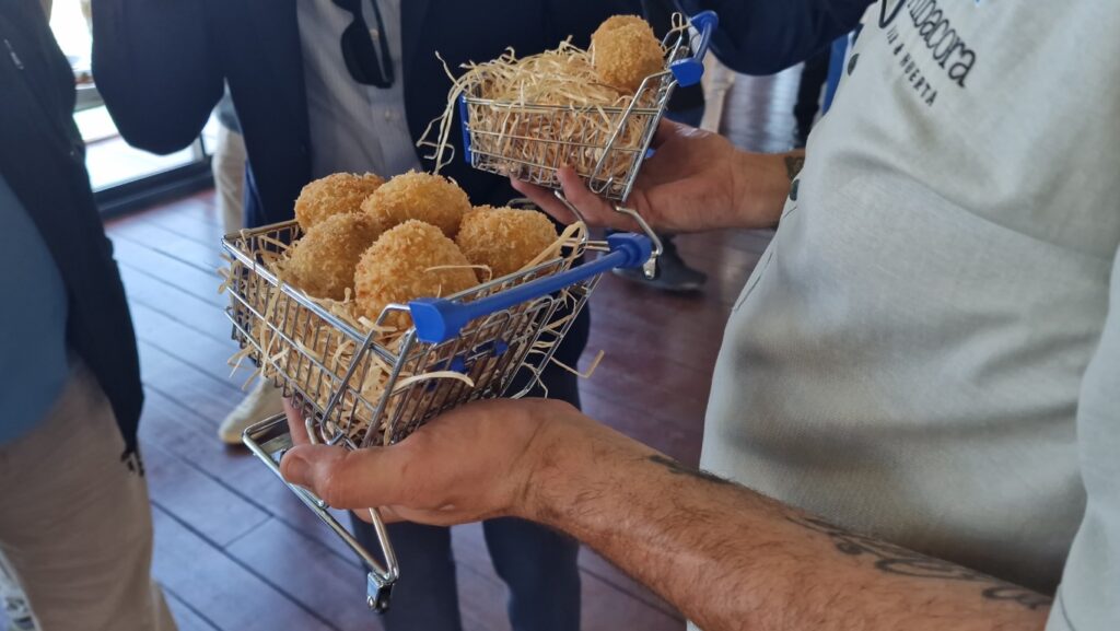 Casa Navarro de Almenara conquista La Marina y gana el II Concurso Nacional de Calderos de Arroz 32 Mediana