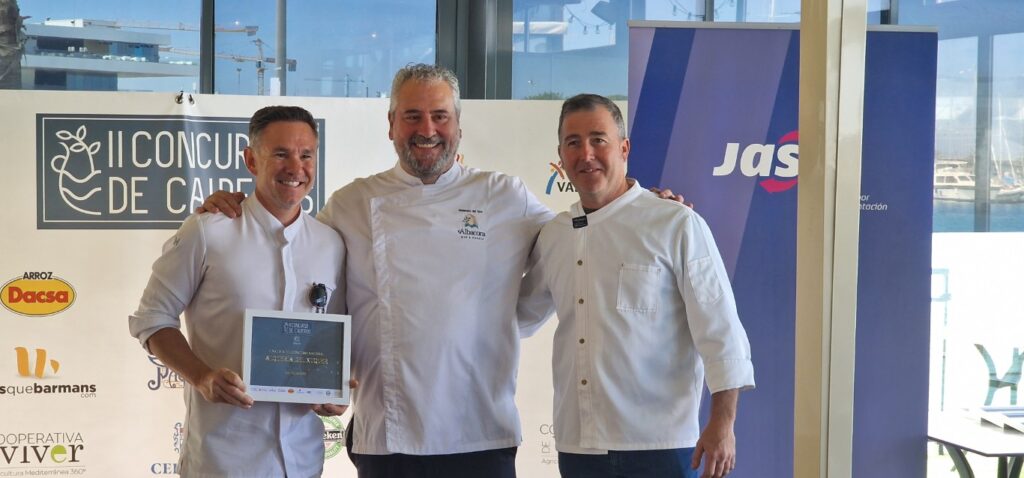 Casa Navarro de Almenara conquista La Marina y gana el II Concurso Nacional de Calderos de Arroz 39 Mediana