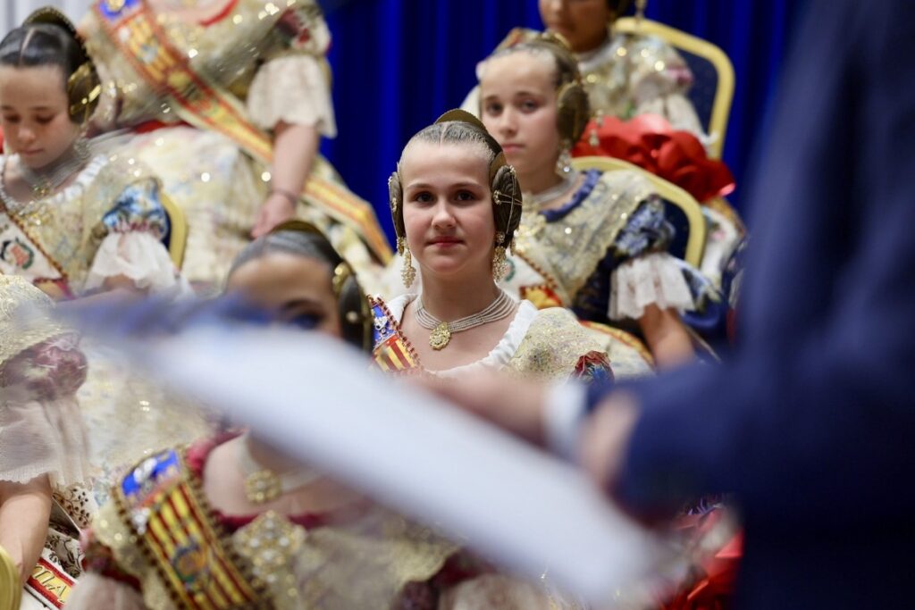 La Roqueta Arrancapins y la Federacion de fallas Centro celebran su exaltacion 14 Mediana