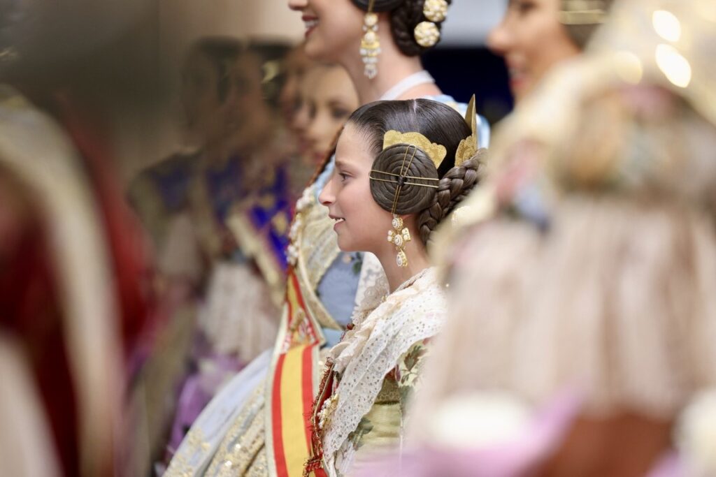 La Roqueta Arrancapins y la Federacion de fallas Centro celebran su exaltacion 39 Mediana