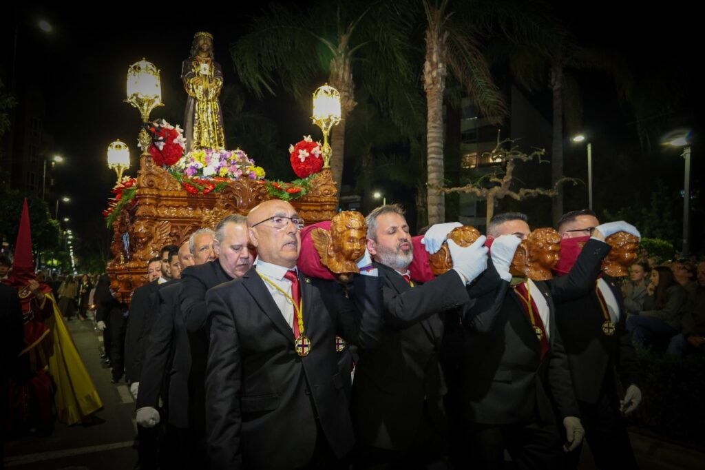 La Semana Santa de Torrent alcanza su punto álgido con dos días repletos de procesiones el Miércoles y Jueves Santo 6 La Semana Santa de Torrent alcanza su punto algido con dos dias repletos de procesiones el Miercoles y Jueves Santo 5