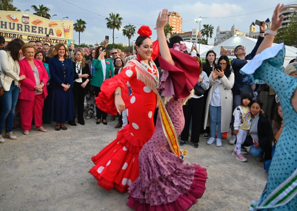 Valencia inaugura su 32a Feria Andaluza un puente de union entre dos culturas 2 1