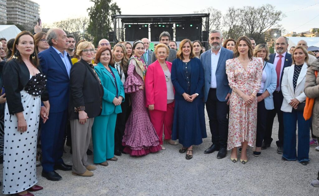 Valencia inaugura su 32a Feria Andaluza un puente de union entre dos culturas 6 1