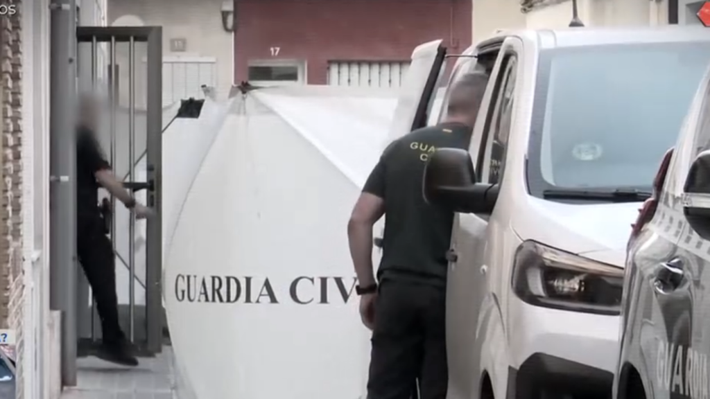 Reconstruyen el crimen de Álex en Sueca con la presencia del investigado para comprobar su versión 12 Reconstruyen el crimen de Alex en Sueca con la presencia del investigado para comprobar su version 9