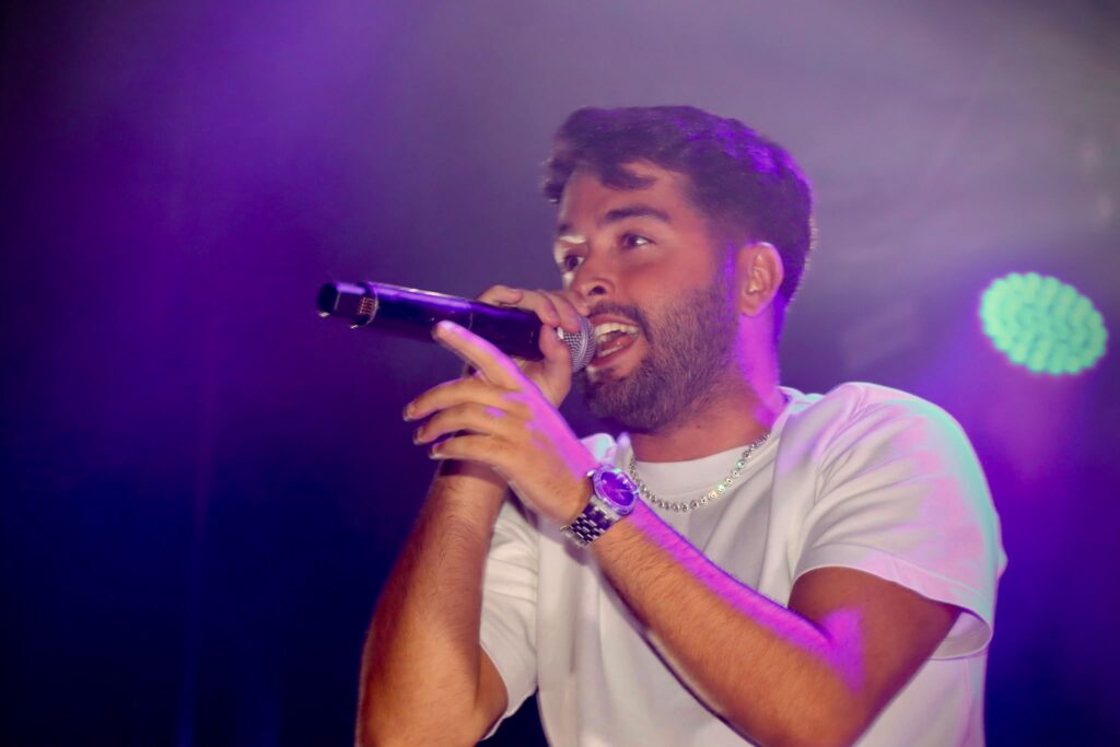 Rosa Lopez Natalia y Chema Rivas llenan Torrent en el gran concierto de las Fiestas Patronales 1