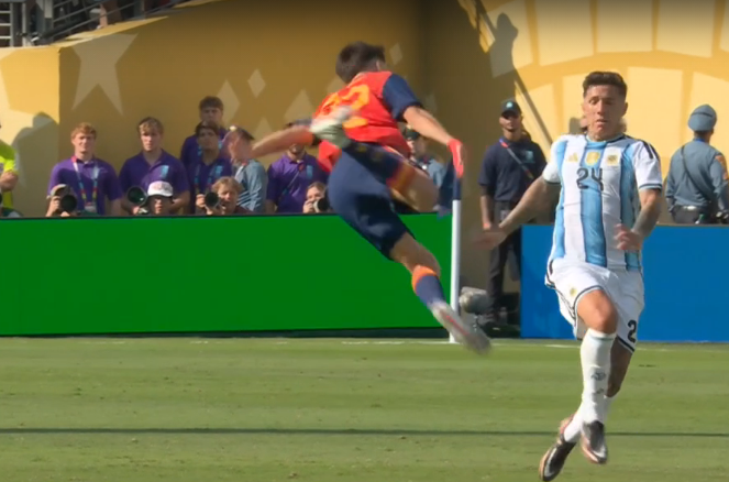La FIFA abre un expediente disciplinario para investigar los incidentes protagonizados por Argentina tras la final del Mundial 4 incidentes peleas guarros protagonizados por Argentina tras la final del Mundial 4