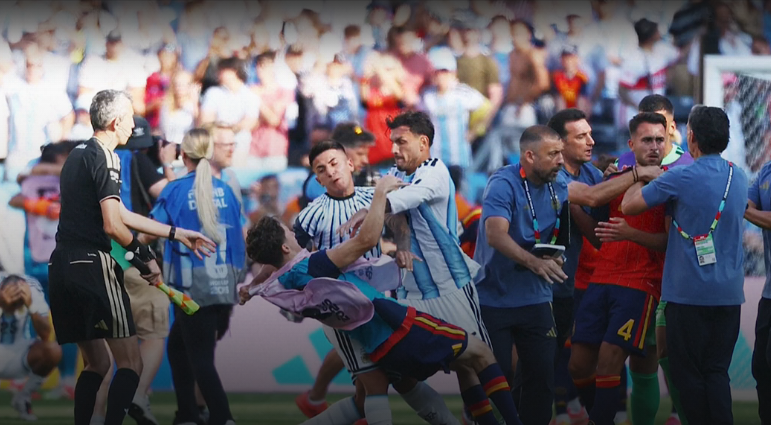 La FIFA abre un expediente disciplinario para investigar los incidentes protagonizados por Argentina tras la final del Mundial 7 incidentes peleas guarros protagonizados por Argentina tras la final del Mundial 7