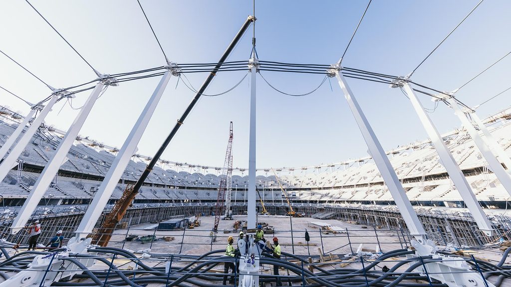 La espectacular maniobra que cambiará el aspecto del Nou Mestalla: comienza el ‘Big Lift’ de la cubierta 3 La espectacular maniobra que cambiara el aspecto del Nou Mestalla 2