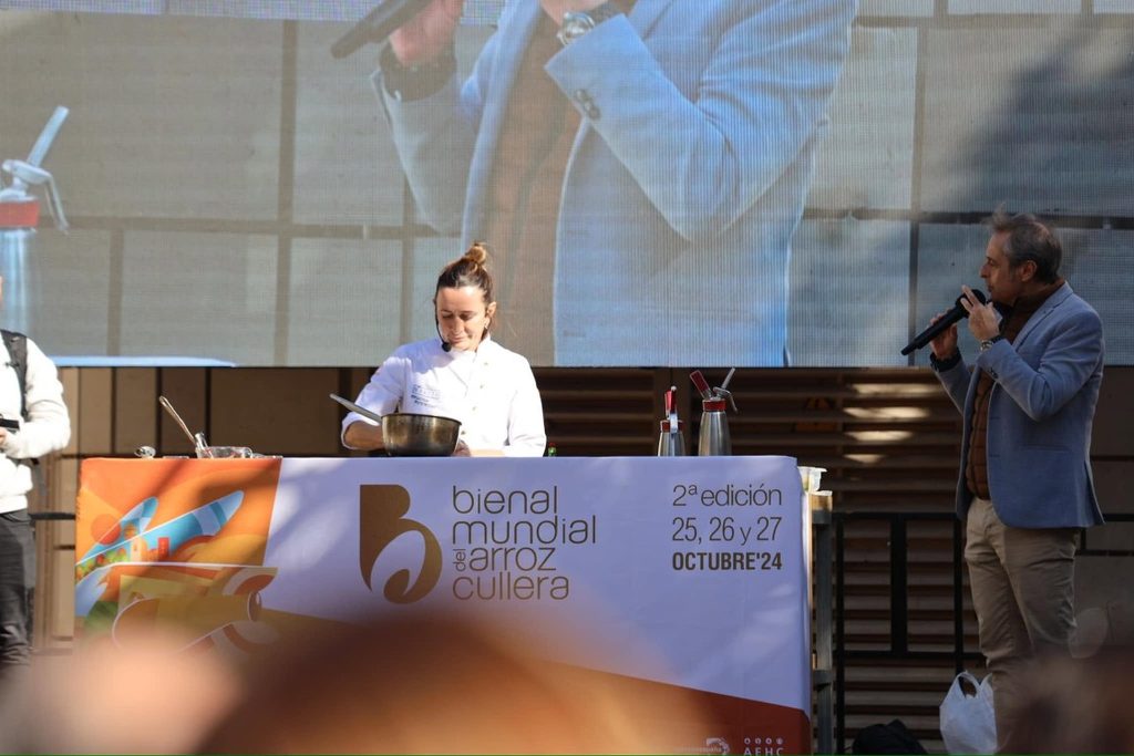 Cullera prepara 20.000 raciones de arroz para un fin de semana de gastronomía, talleres y conciertos 6 IMG bienalmundialarrozcullera2024 1 1 Mediana