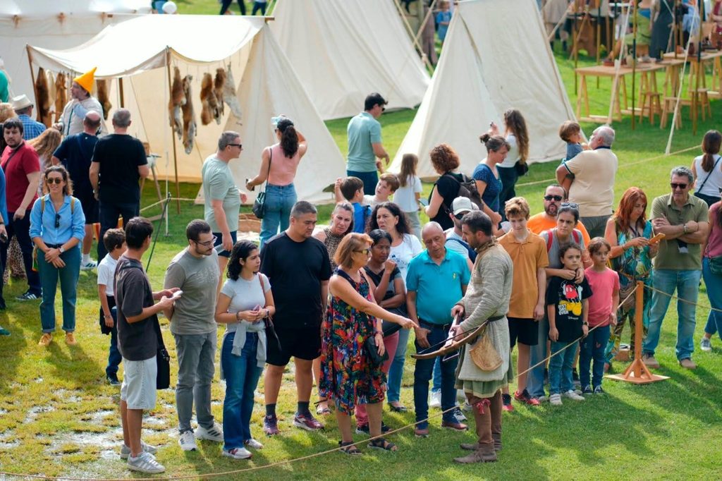 Jaume I vuelve a acampar en Valencia 750 años después: así puedes visitar este domingo el campamento medieval 5 aume I vuelve a acampar en Valencia 750 anos despues asi puedes visitar este domingo el campamento medieval 6 Mediana