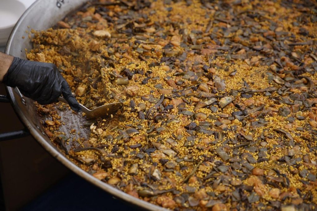 Cullera prepara 20.000 raciones de arroz para un fin de semana de gastronomía, talleres y conciertos 5 bienal cullera 3 Mediana